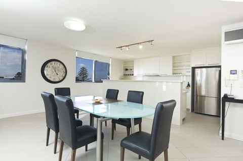 Sevan Apartments Forster - Accommodation QLD 4