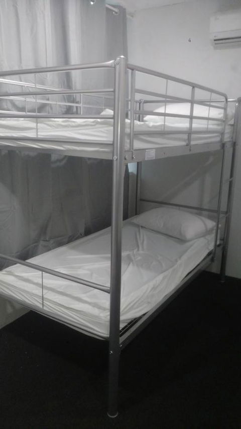 Perth City Backpackers Hostel - Note - Valid Passport Required To Check In - Accommodation QLD 22