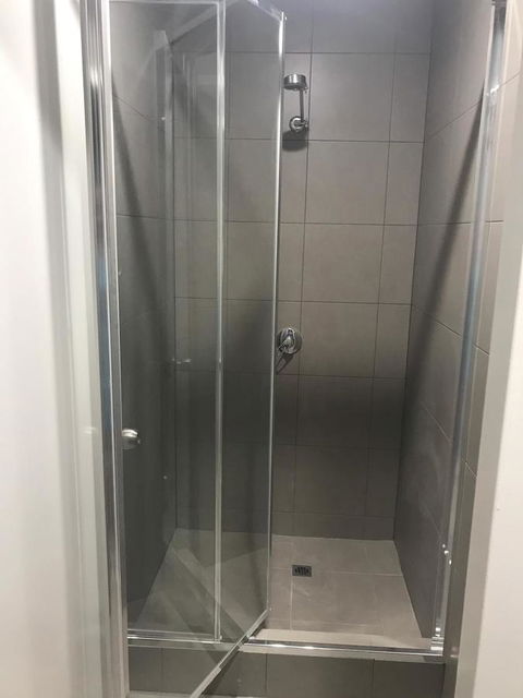 Perth City Backpackers Hostel - Note - Valid Passport Required To Check In - Accommodation QLD 15