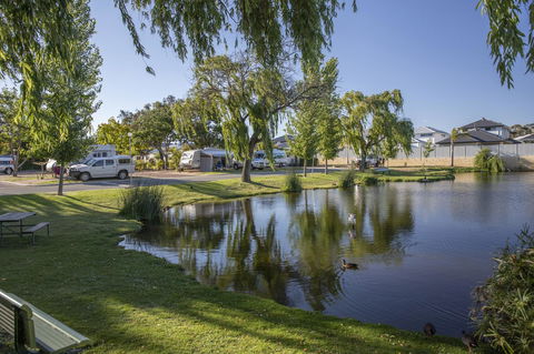 Karrinyup Waters Resort - Accommodation QLD 44