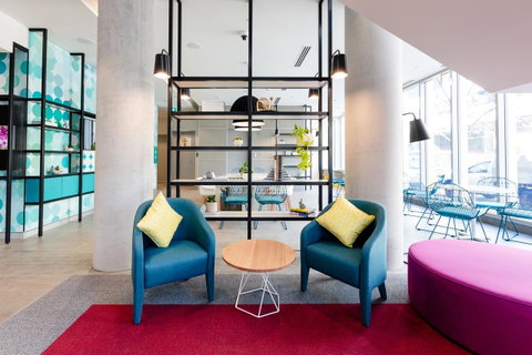 Ibis Styles East Perth - Accommodation QLD 2