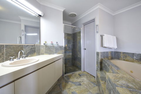Abbey Beach Resort - Accommodation QLD 19