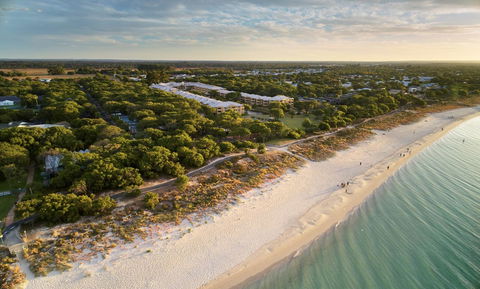 Abbey Beach Resort - Accommodation QLD 2