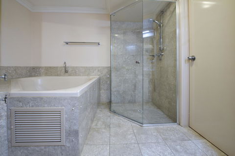 Abbey Beach Resort - Accommodation QLD 25