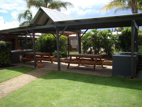 Dunsborough Central Motel - Accommodation QLD 4