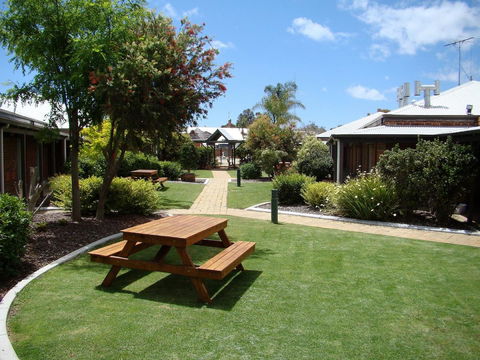Dunsborough Central Motel - Accommodation QLD 3