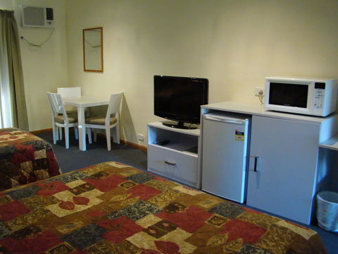Dunsborough Central Motel - Accommodation QLD 8