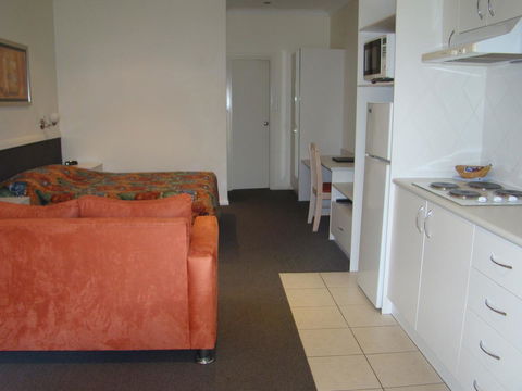 Dunsborough Central Motel - Accommodation QLD 22