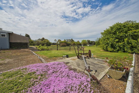 Rayanne Homestead - Accommodation QLD 16