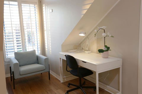 Stunning Terrace In Centennial Park - Accommodation QLD 15