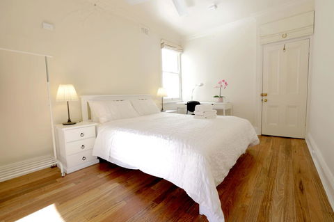 Stunning Terrace In Centennial Park - Accommodation QLD 9