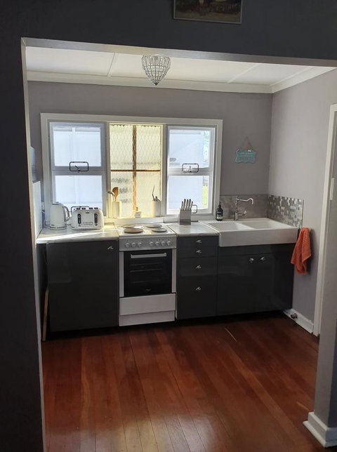 Just Chillin - Accommodation QLD 7