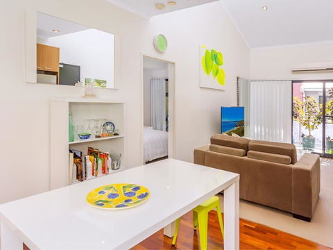 Home Apartment - Perth City Centre - Free WiFi - Accommodation QLD 6