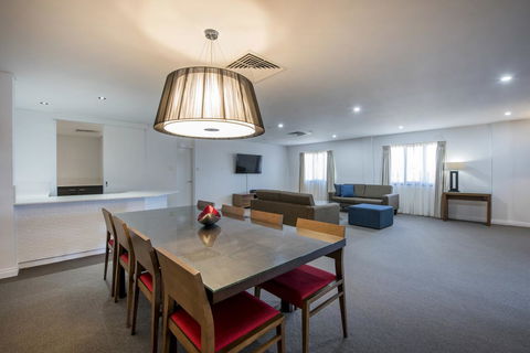 Mantra On Hay Perth - Accommodation QLD 16