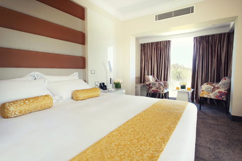 Swan River Hotel - Accommodation QLD 2