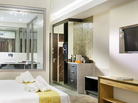 Swan River Hotel - Accommodation QLD 12