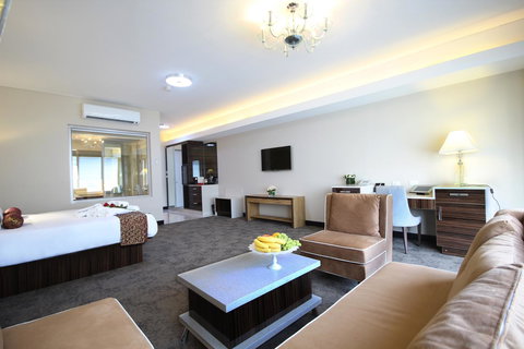 Swan River Hotel - Accommodation QLD 41