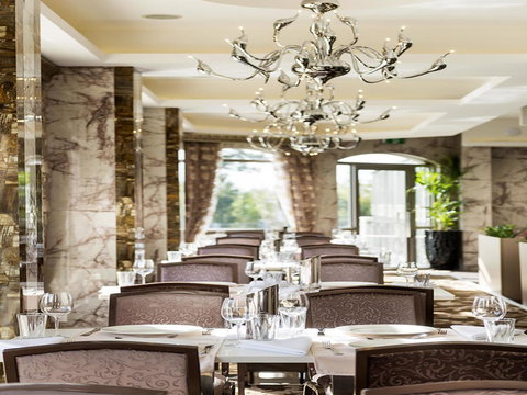 Swan River Hotel - Accommodation QLD 16