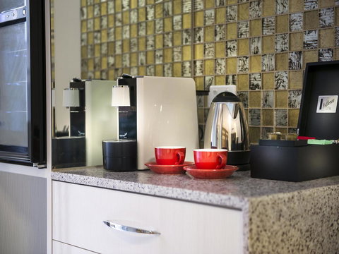 Swan River Hotel - Accommodation QLD 14