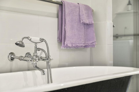 Lavender Cottage - Accommodation QLD 16