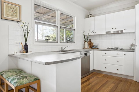 Lavender Cottage - Accommodation QLD 14