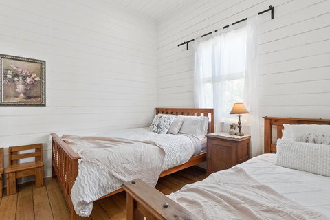 Lavender Cottage - Accommodation QLD 10