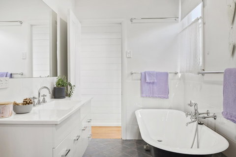 Lavender Cottage - Accommodation QLD 15