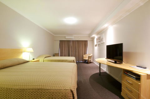 Dog Rock Motel - Accommodation QLD 30