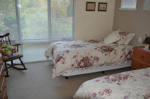 Glenelg On King Bed & Breakfast - Accommodation QLD 28