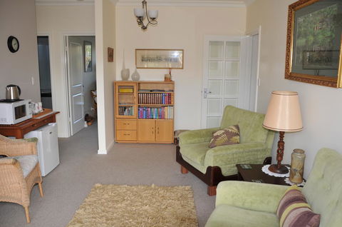 Glenelg On King Bed & Breakfast - Accommodation QLD 20