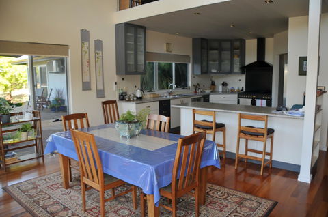 Glenelg On King Bed & Breakfast - Accommodation QLD 22