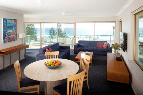 Seashells Scarborough - Accommodation QLD 12