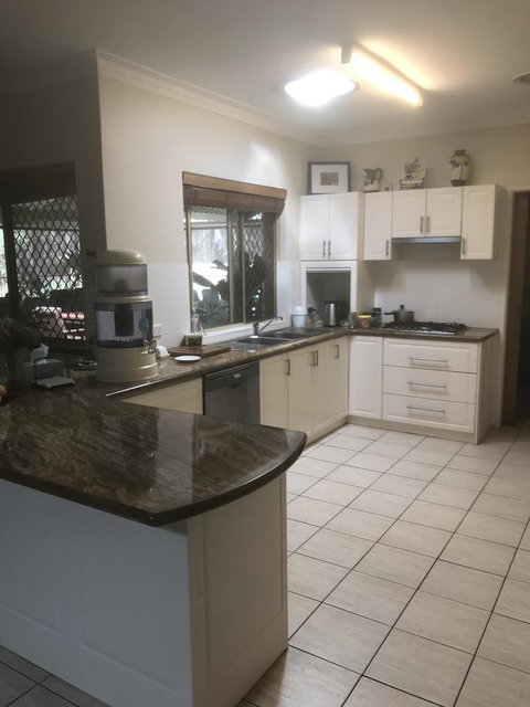 Travellers Rest Motel - Accommodation QLD 1