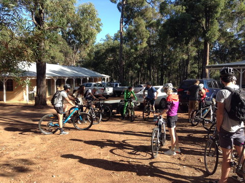 Travellers Rest Motel - Accommodation QLD 16