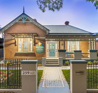 Blue Door Apartments - Accommodation QLD