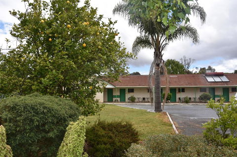Mount Barker Valley Views Motel & Chalets, Western Australia - Accommodation QLD 23
