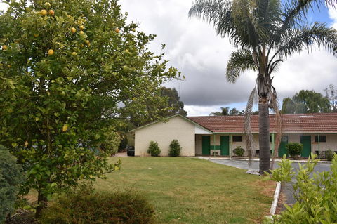 Mount Barker Valley Views Motel & Chalets, Western Australia - Accommodation QLD 22