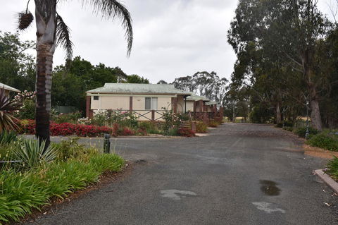 Mount Barker Valley Views Motel & Chalets, Western Australia - Accommodation QLD 33