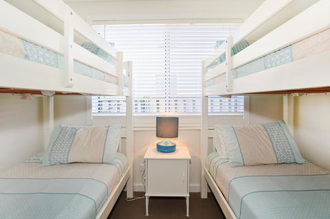 Calming Waters - Pet Friendly - Community Pool - Accommodation QLD 19
