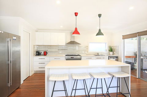 Calming Waters - Pet Friendly - Community Pool - Accommodation QLD 14