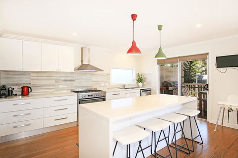 Calming Waters - Pet Friendly - Community Pool - Accommodation QLD 15