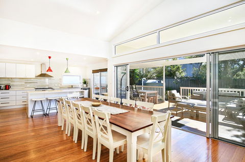 Calming Waters - Pet Friendly - Community Pool - Accommodation QLD 0