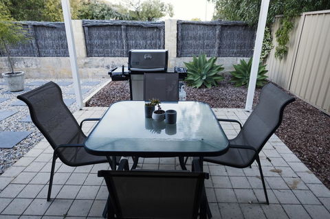 FortyTwo - Oceanside Retreat Busselton - Accommodation QLD 5