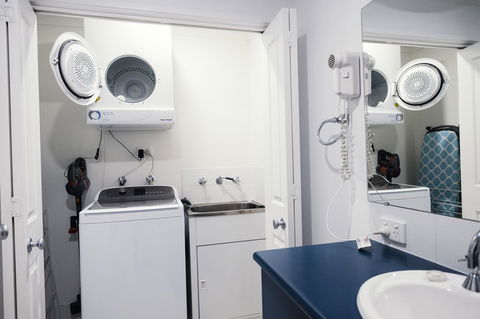 FortyTwo - Oceanside Retreat Busselton - Accommodation QLD 9