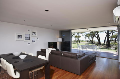 Aqua Resort Busselton - Accommodation QLD 7