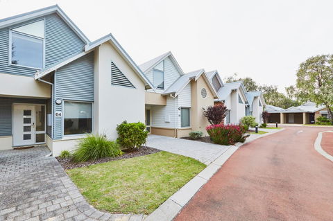 Cape View Beach Resort - Accommodation QLD 3