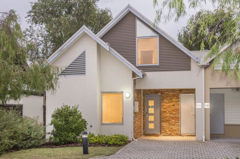 Cape View Beach Resort - Accommodation QLD 7