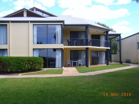 Cape View Beach Resort - Accommodation QLD 35