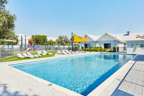 Cape View Beach Resort - Accommodation QLD 14