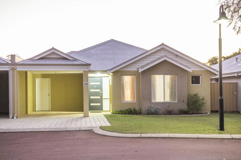 Cape View Beach Resort - Accommodation QLD 25